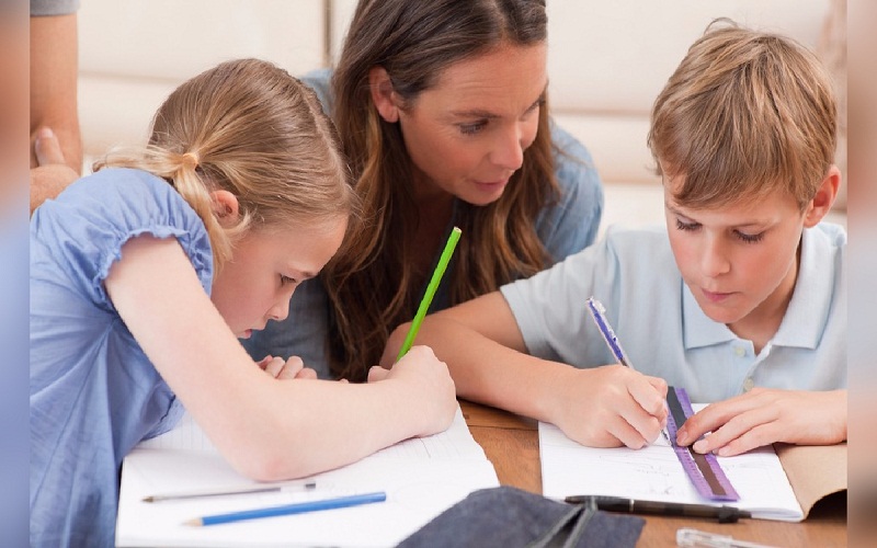Should parents helping children do homework?